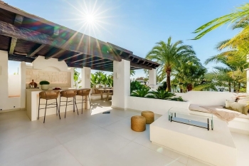 Penthouse w pierwszej liniii brzegowej w Estepona 1565 - zdjęcie 9