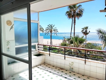 Beach Frontline Apartment in Estepona 1618 - zdjęcie 2