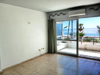 Beach Frontline Apartment in Estepona 1618 - zdjęcie 4