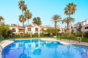 Townhouse w Estepona 2003 - zdjęcie 17