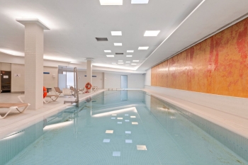 Przestronny apartament z prywatnym ogrodem w Sotogrande Marina 1258 - zdjęcie 6