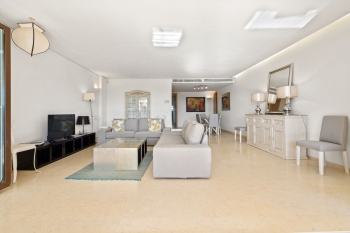 Przestronny apartament z prywatnym ogrodem w Sotogrande Marina 1258 - zdjęcie 9