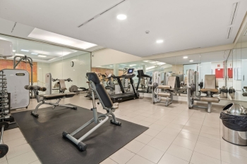 Przestronny apartament z prywatnym ogrodem w Sotogrande Marina 1258 - zdjęcie 11