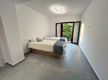 Nowoczesny apartament z widokiem na port 1619 - zdjęcie 3