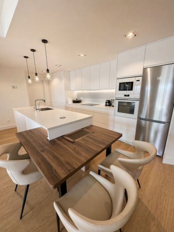 Odnowiony apartament z widokiem na morze i garażem 1318 - zdjęcie 13