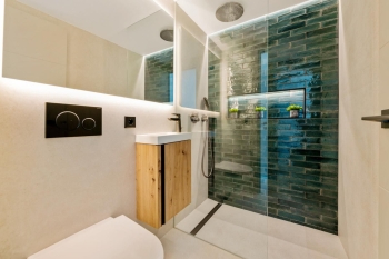 Apartament po remoncie, garaż i widok na morze 1358 - zdjęcie 6