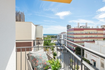 Apartament po remoncie, garaż i widok na morze 1358 - zdjęcie 9