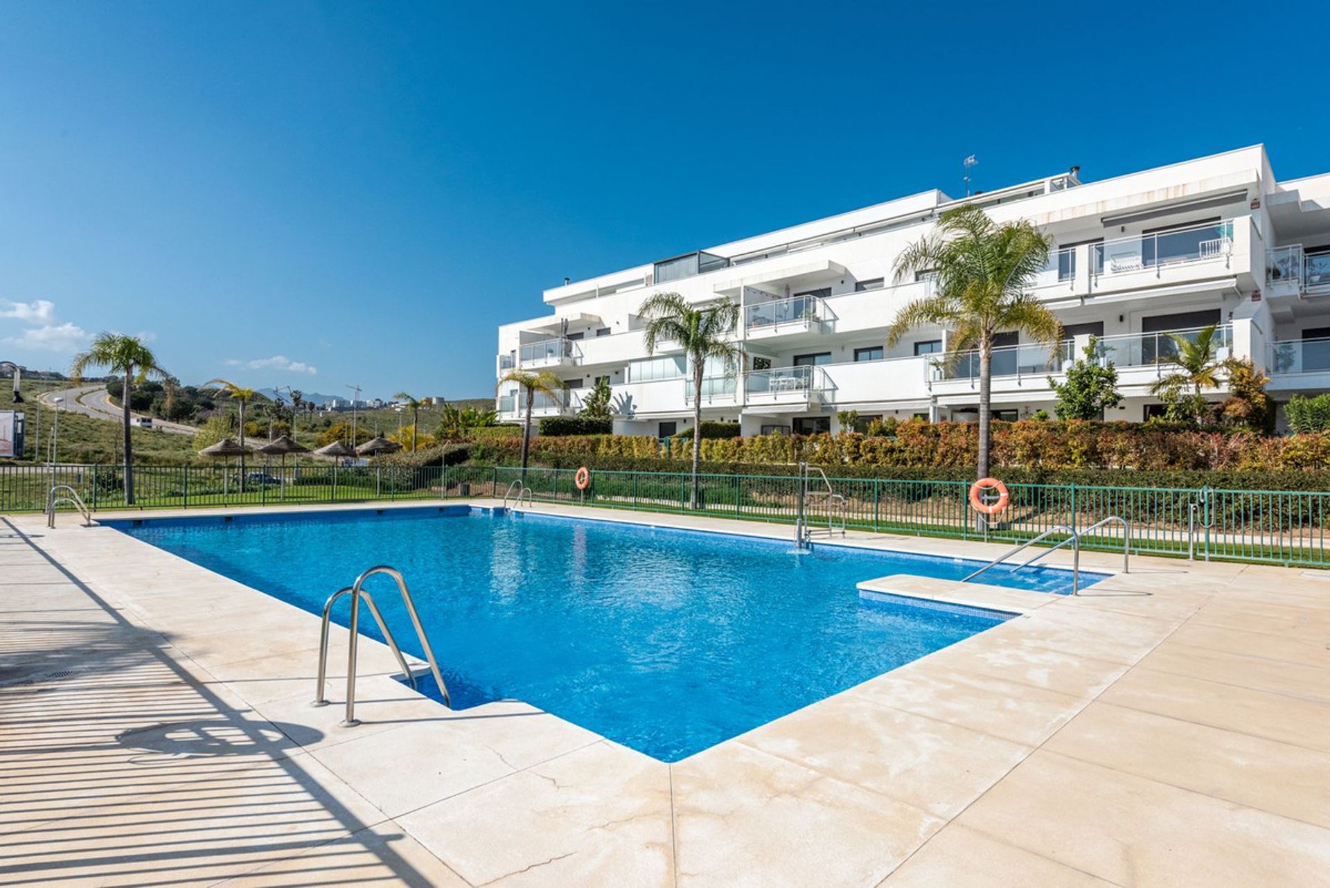 Stylowe mieszkanie z przestronnym tarasem w spokojnej okolicy La Cala de Mijas 1304